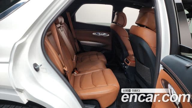 Genesis GV70, 2024 12