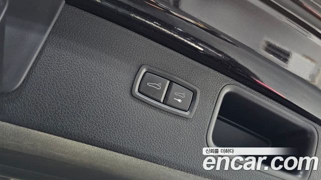 Porsche Macan 95B, 2023 19