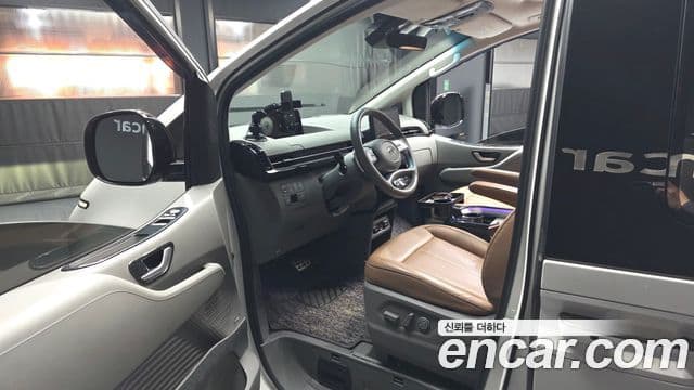 Hyundai Staria Inspiration, 2022 10