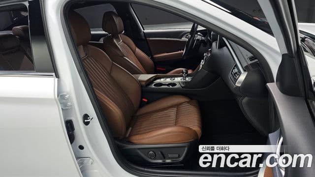 Genesis G70 Elite, 2019 10