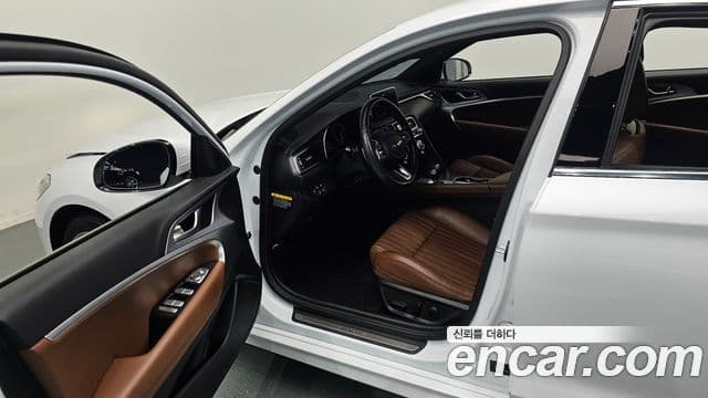 Genesis G70 Elite, 2019 11