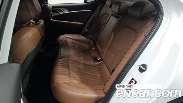 Genesis G70 Elite, 2019 13