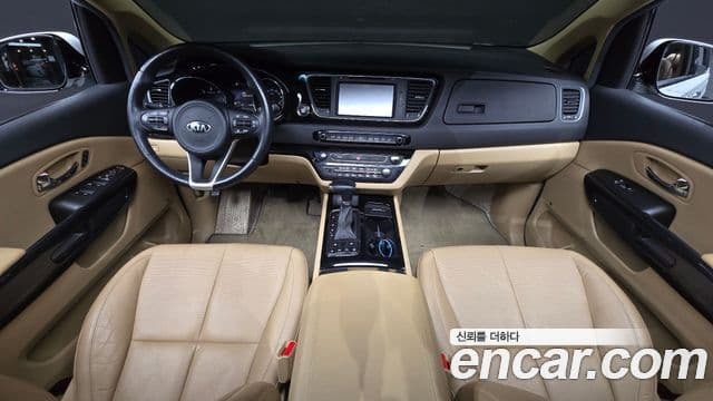Kia All New Carnival Noblesse, 2017 7