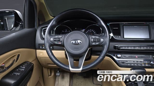 Kia All New Carnival Noblesse, 2017 11