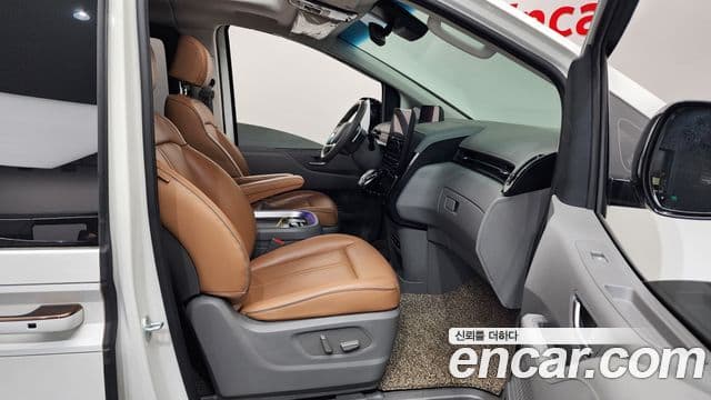 Hyundai Staria Inspiration, 2022 11