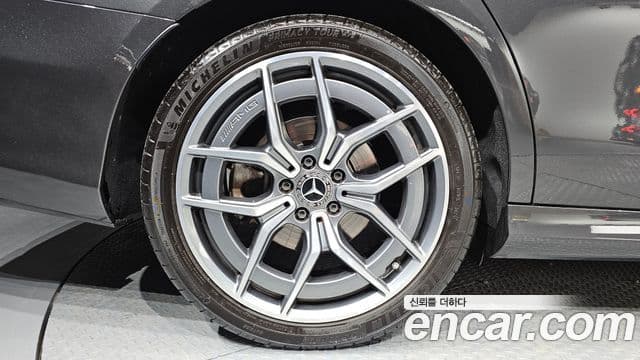 Mercedes-Benz E-класс W213 AMG Line, 2022 все фото