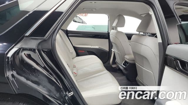 Hyundai Grandeur (GN7) Premium, 2023 12