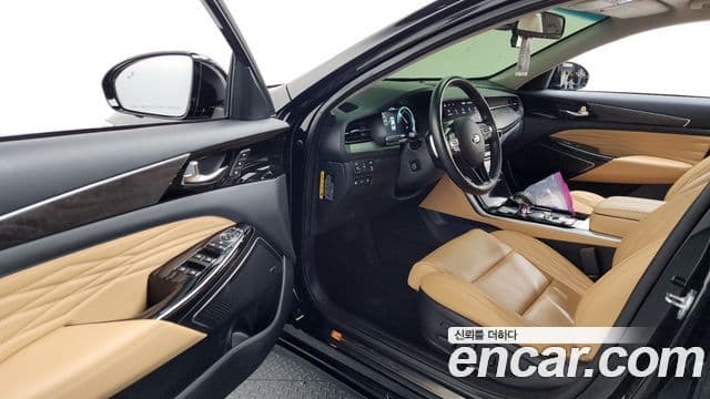 Kia K7 Premier гибрид Signature, 2020 10