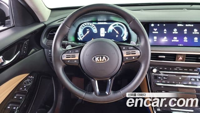 Kia K7 Premier гибрид Signature, 2020 13