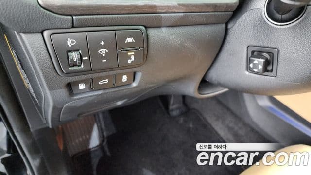 Kia K7 Premier гибрид Signature, 2020 14