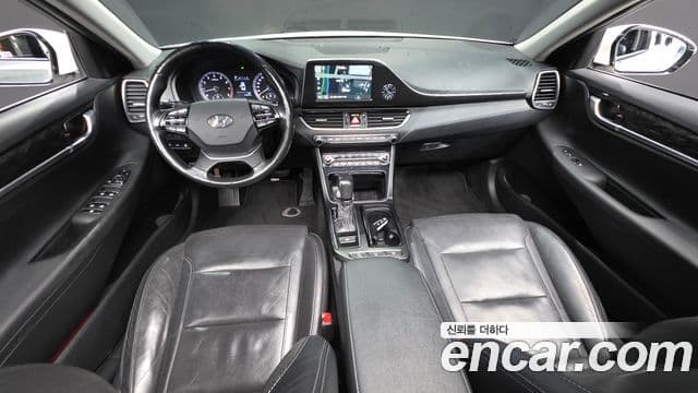 Hyundai Grandeur IG 3.0 LPi Modern (арендный автомобиль), 2019 7