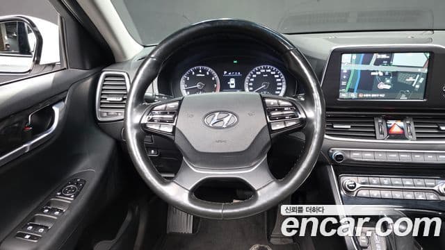 Hyundai Grandeur IG 3.0 LPi Modern (арендный автомобиль), 2019 13