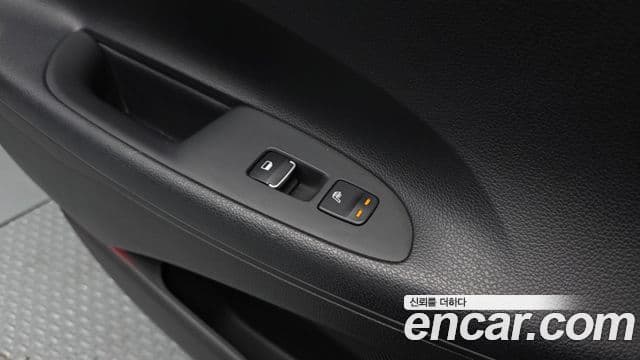 Hyundai Grandeur IG 3.0 LPi Modern (арендный автомобиль), 2019 18