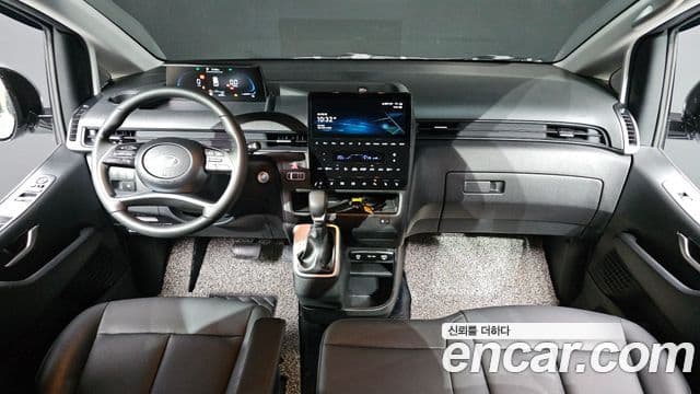 Hyundai Staria Modern, 2025 7