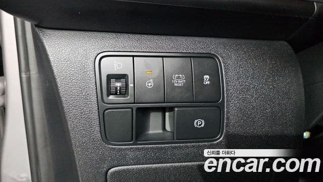 Hyundai Staria Modern, 2025 16