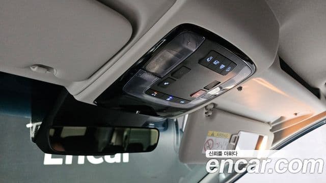 Hyundai Staria Modern, 2025 17