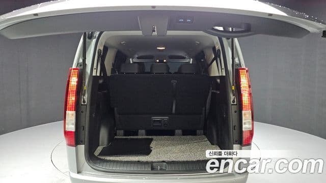 Hyundai Staria Modern, 2025 20