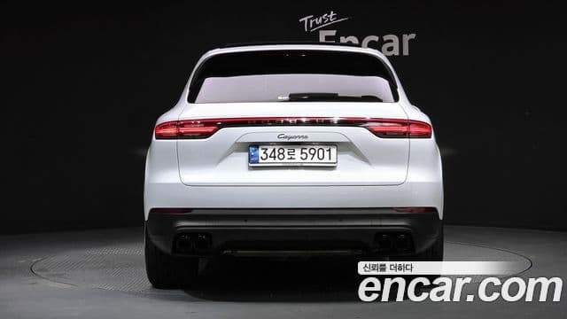 Porsche Cayenne (PO536), 2022 4