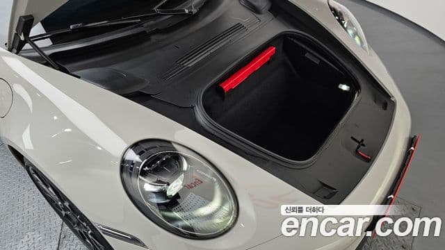 Porsche 911 (992) Carrera 4 GTS кабриолет, 2023 6