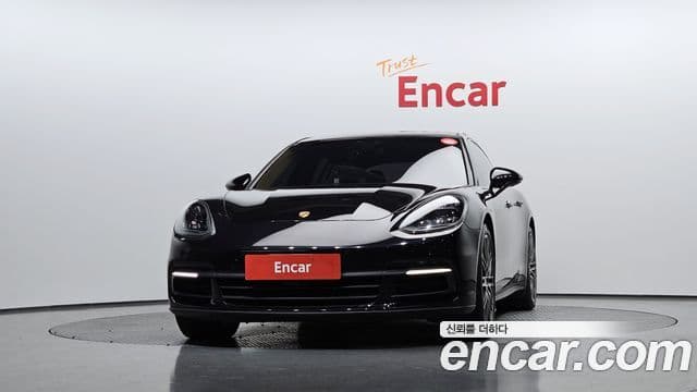 Porsche Panamera (971), 2018 3