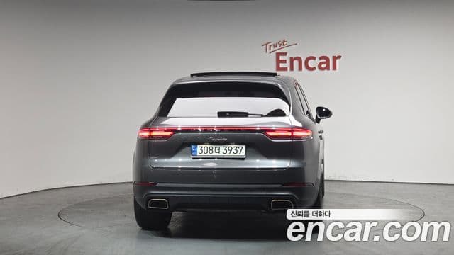 Porsche Cayenne (PO536), 2020 4