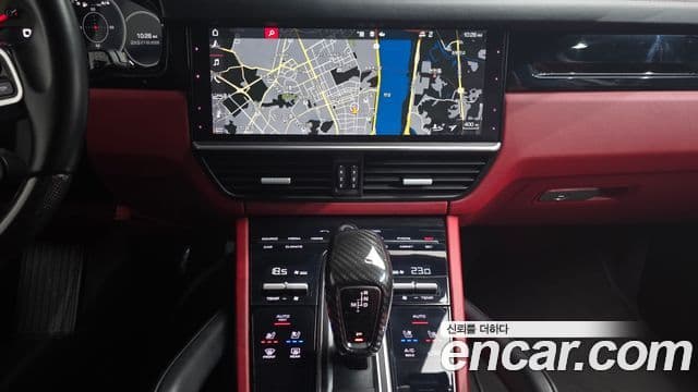 Porsche Cayenne (PO536), 2020 14