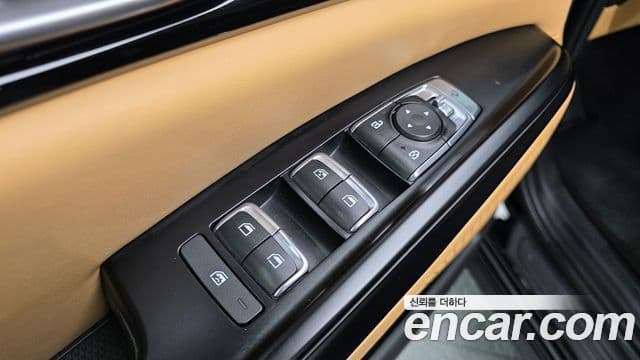 Kia Carnival 4세대 Prestige, 2022 12