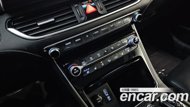 Hyundai Grandeur IG Premium, 2018 17