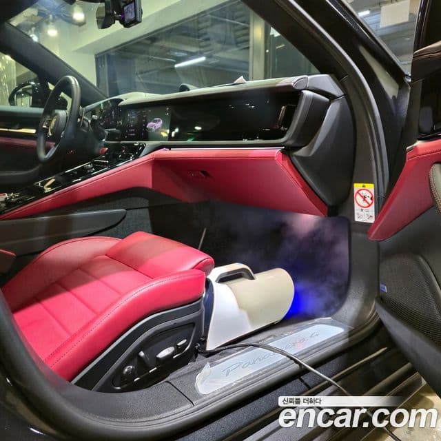 Porsche Panamera (976), 2024 3