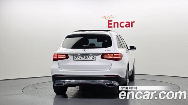 Mercedes-Benz GLC-класс X253 Premium, 2016 4