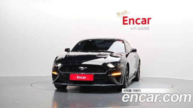 Ford Mustang купе, 2019 3