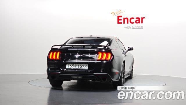 Ford Mustang купе, 2019 4