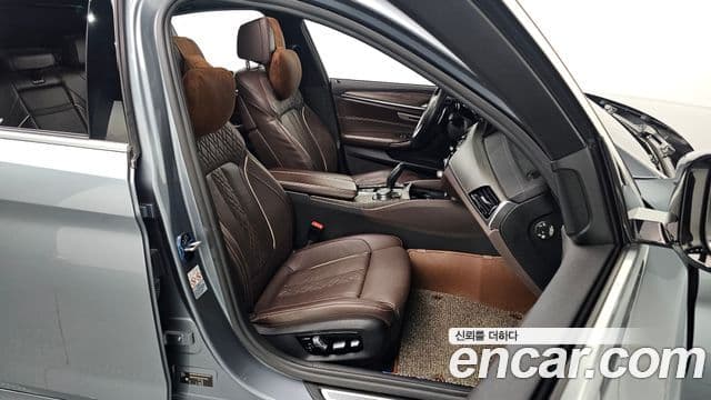BMW 5시리즈 (G30) 530i xDrive M Sport Plus, 2018 10