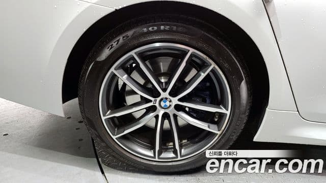 BMW 5시리즈 (G30) 520i M Sport, 2023 все фото