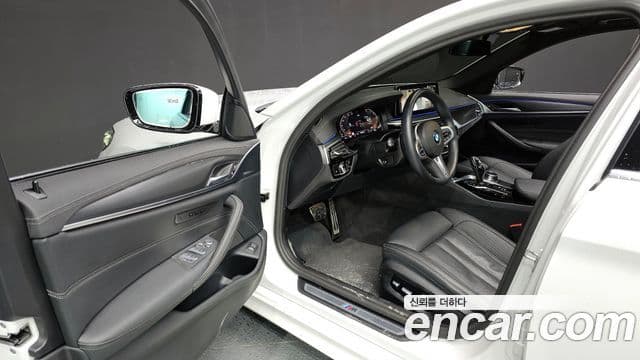 BMW 5시리즈 (G30) 520i M Sport, 2023 10