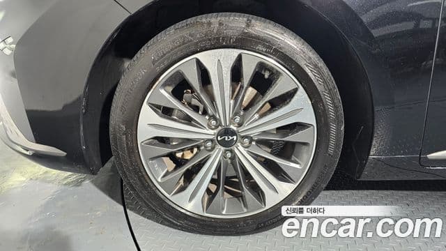 Kia K8 гибрид Noblesse Light, 2022 все фото