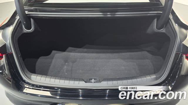 Kia K8 гибрид Noblesse Light, 2022 20