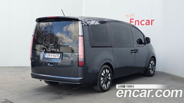 Hyundai Staria Inspiration, 2022 2