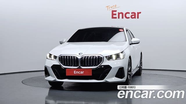 BMW 5시리즈 (G60) 530i xDrive M Sport, 2024 3