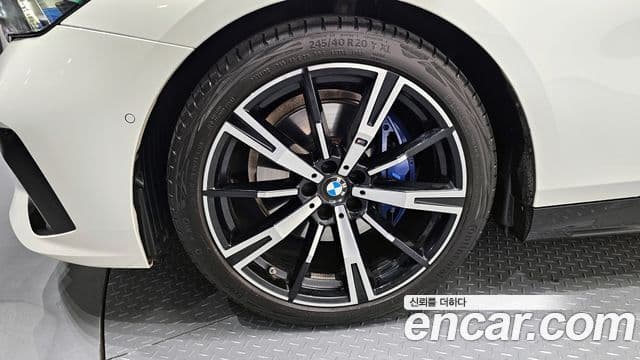 BMW 5시리즈 (G60) 530i xDrive M Sport, 2024 все фото
