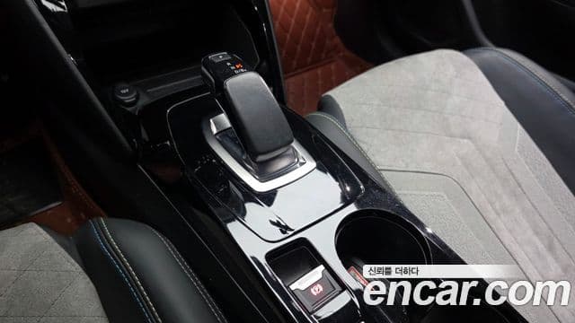 Peugeot e-208 2세대 GT Line, 2021 9