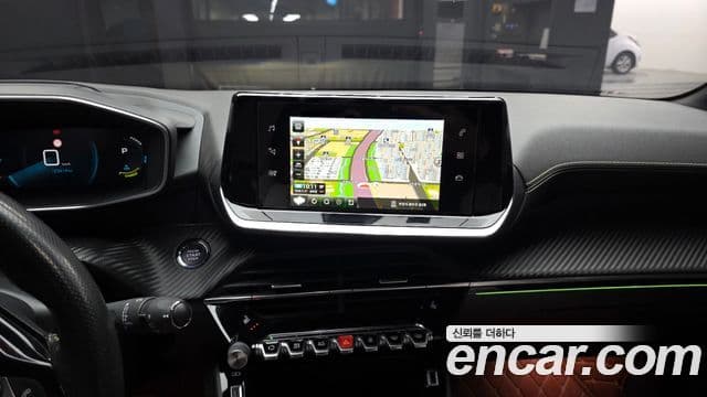 Peugeot e-208 2세대 GT Line, 2021 14