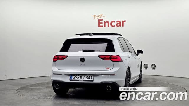 Volkswagen Гольф 8세대 2.0 GTI, 2023 4