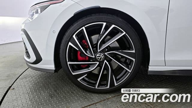 Volkswagen Гольф 8세대 2.0 GTI, 2023 все фото