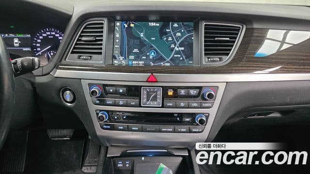 Genesis G80 Premium Luxury, 2017 14