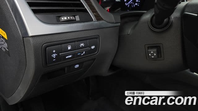 Genesis G80 Premium Luxury, 2017 16