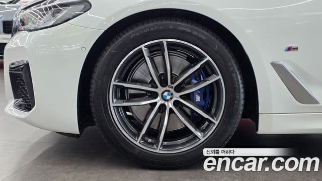 BMW 5시리즈 (G30) 520i M Sport, 2023 все фото