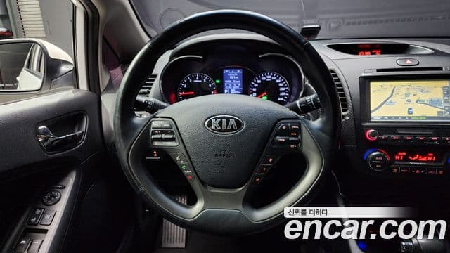 Kia K3 Prestige, 2013 13
