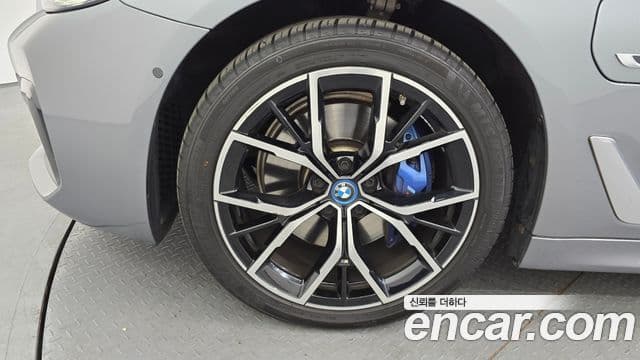 BMW 5시리즈 (G30) 530e M Sport, 2023 все фото