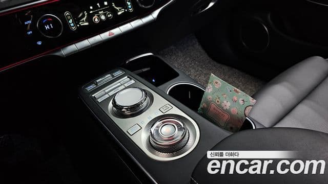 Genesis GV70, 2022 9